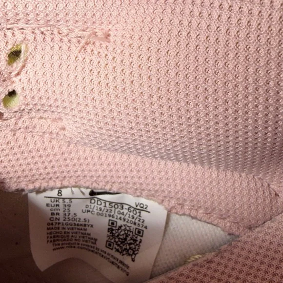 Nike Dunk Low Pink Oxford - Picture 7 of 8